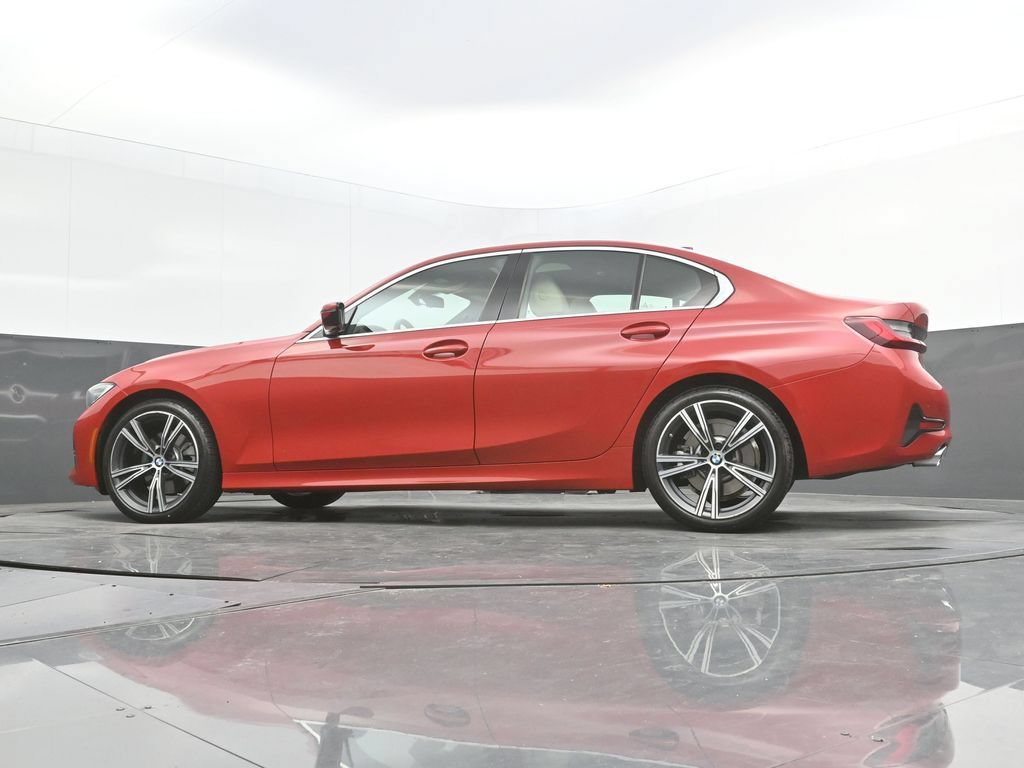 Used 2022 BMW 330i Sedan w/ Driving Assistance Package RWD image 43
