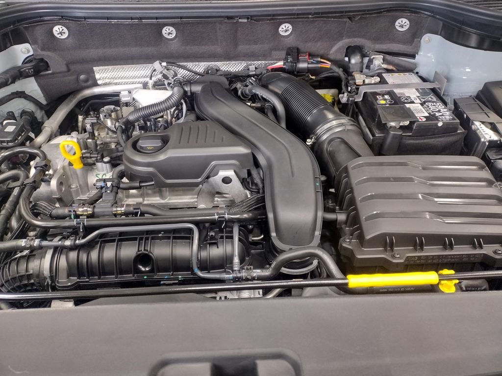 New 2026 Volkswagen Taos SEL AWD/4WD image 7