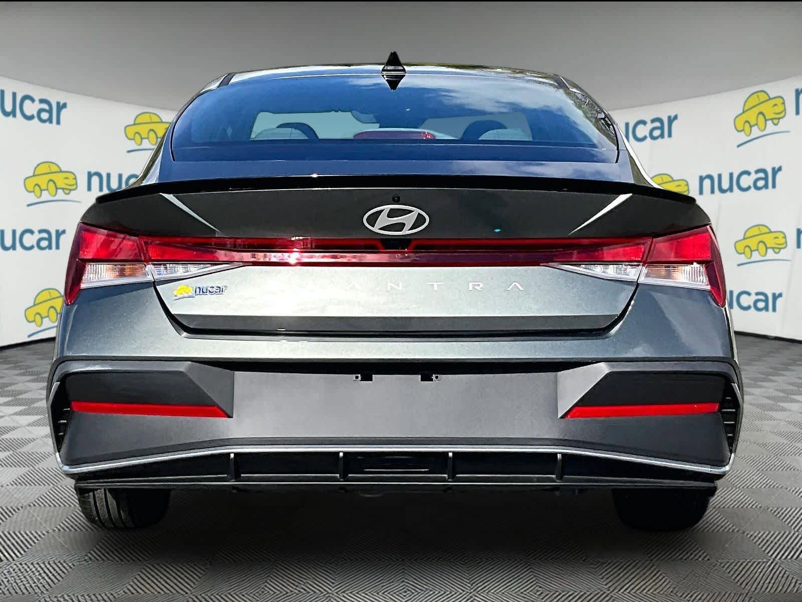 Used 2026 Hyundai Elantra Sport image 5