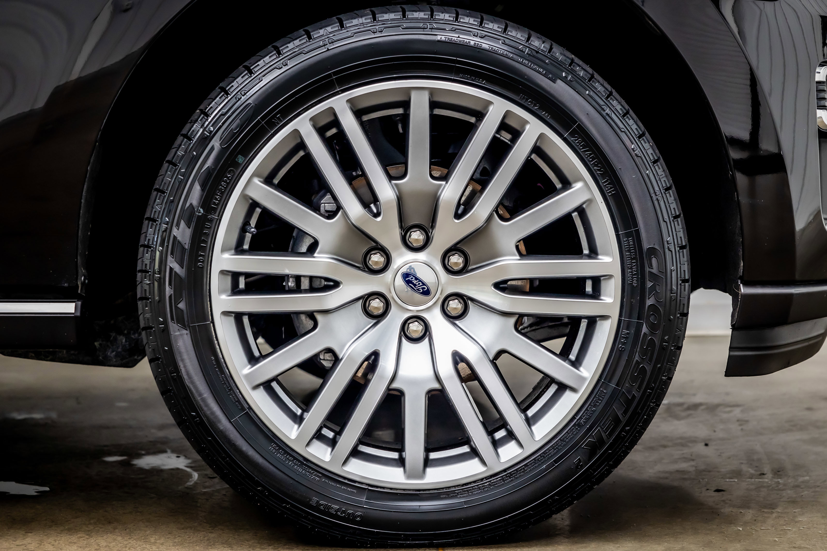 Used 2023 Ford Expedition Limited image 38