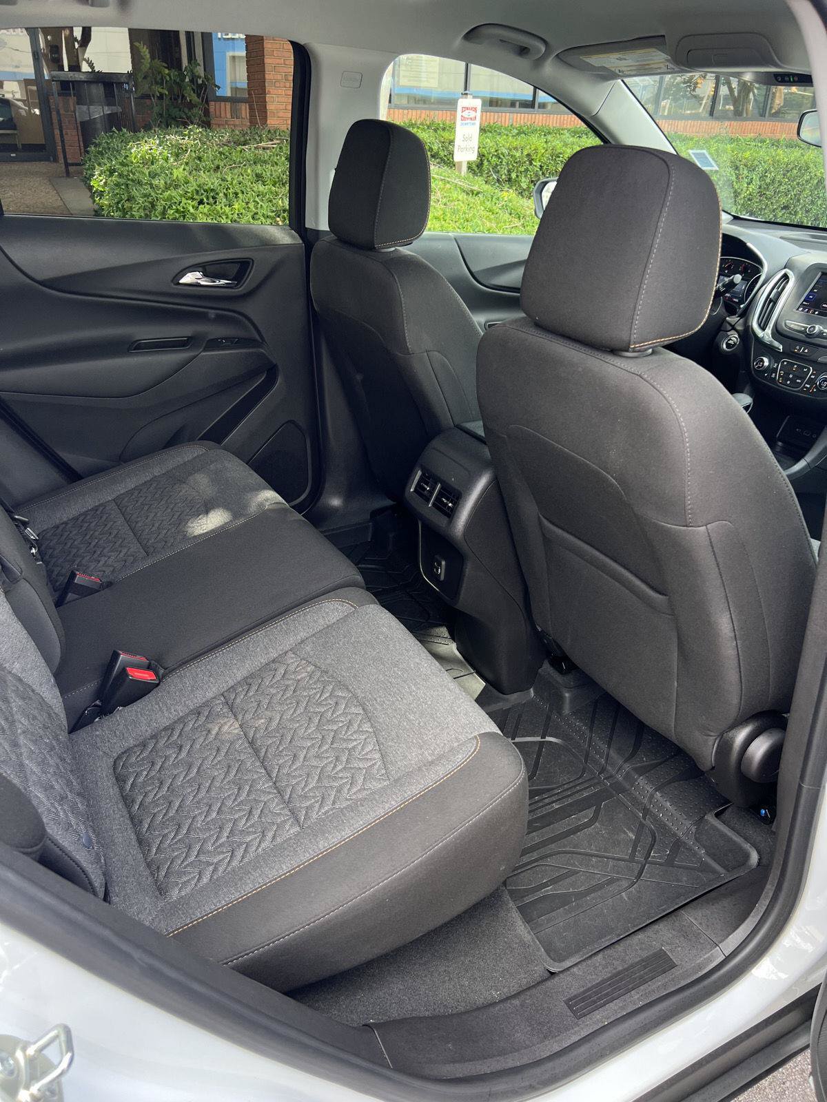 Used 2024 Chevrolet Equinox LT w/ LPO, Floor Liner Package FWD image 21