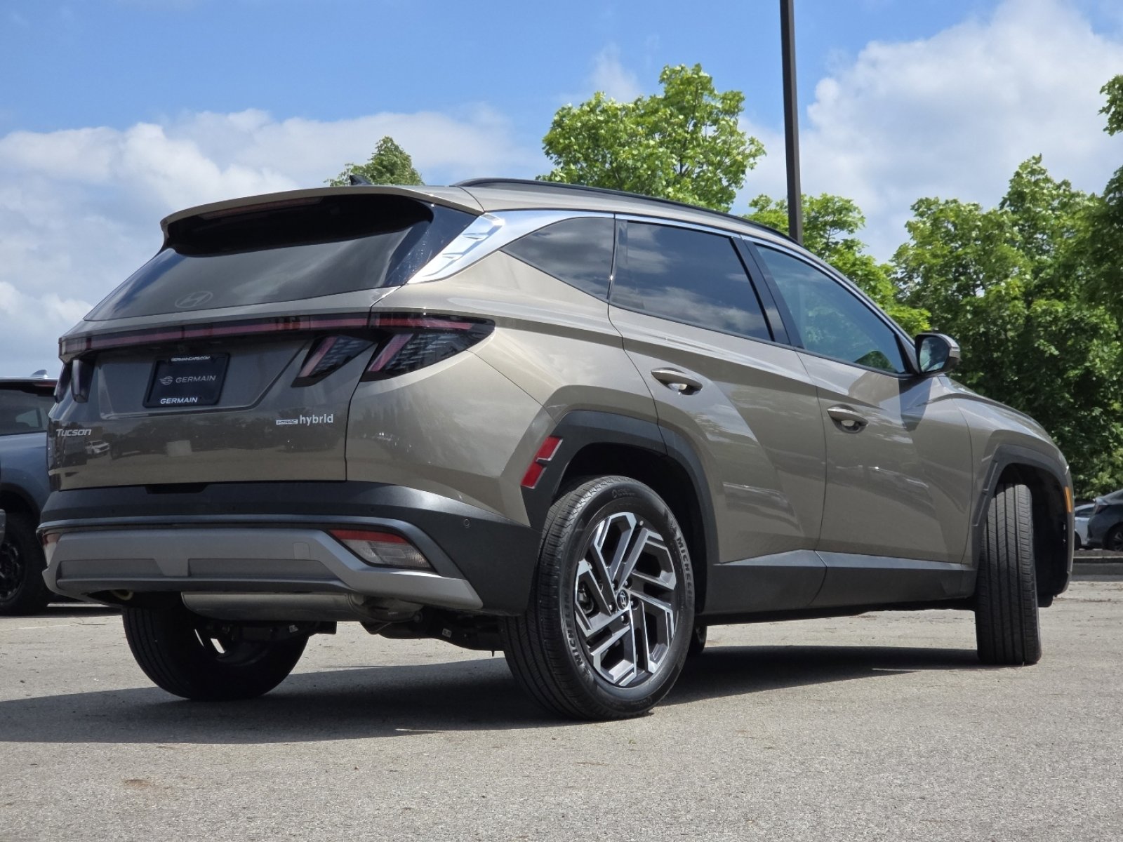 Used 2025 Hyundai Tucson Limited AWD/4WD image 19