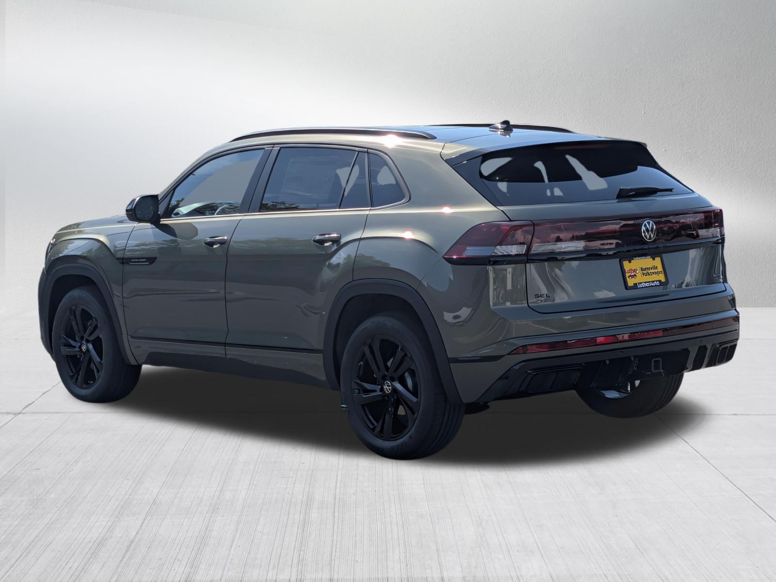 New 2026 Volkswagen Atlas Cross Sport SEL R-Line AWD/4WD image 3