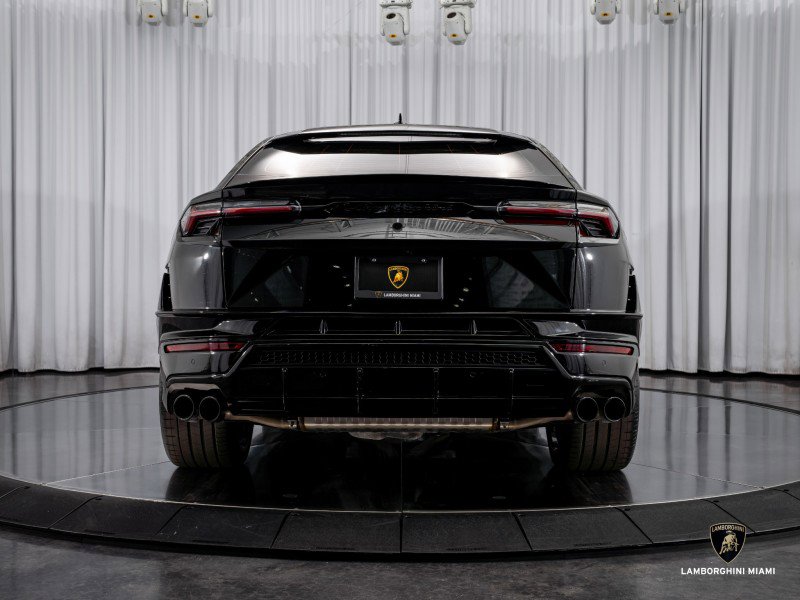 Used 2024 Lamborghini Urus S image 11
