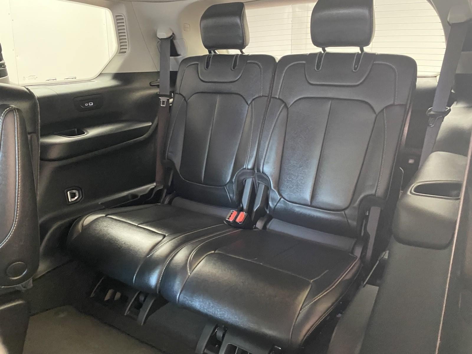 Used 2023 Jeep Grand Cherokee L Limited AWD/4WD image 21
