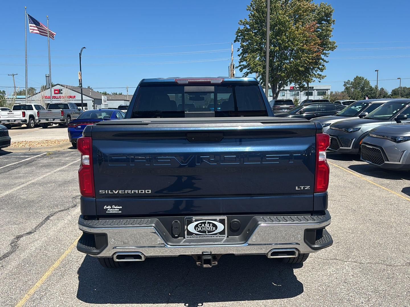 Used 2021 Chevrolet Silverado 1500 LTZ AWD/4WD image 5