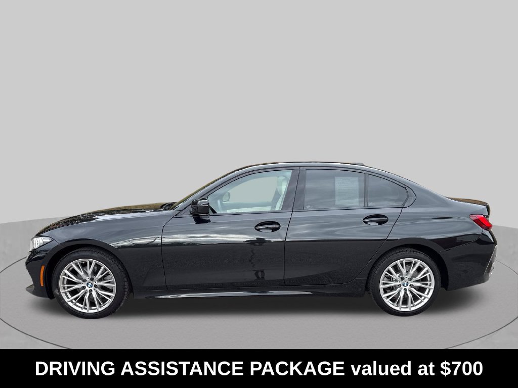 Used 2023 BMW 330i xDrive Sedan w/ Driving Assistance Package AWD/4WD image 2