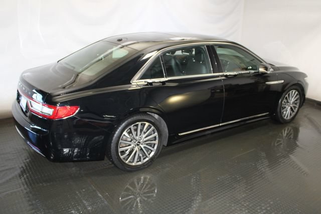 Used 2017 Lincoln Continental Select FWD image 5