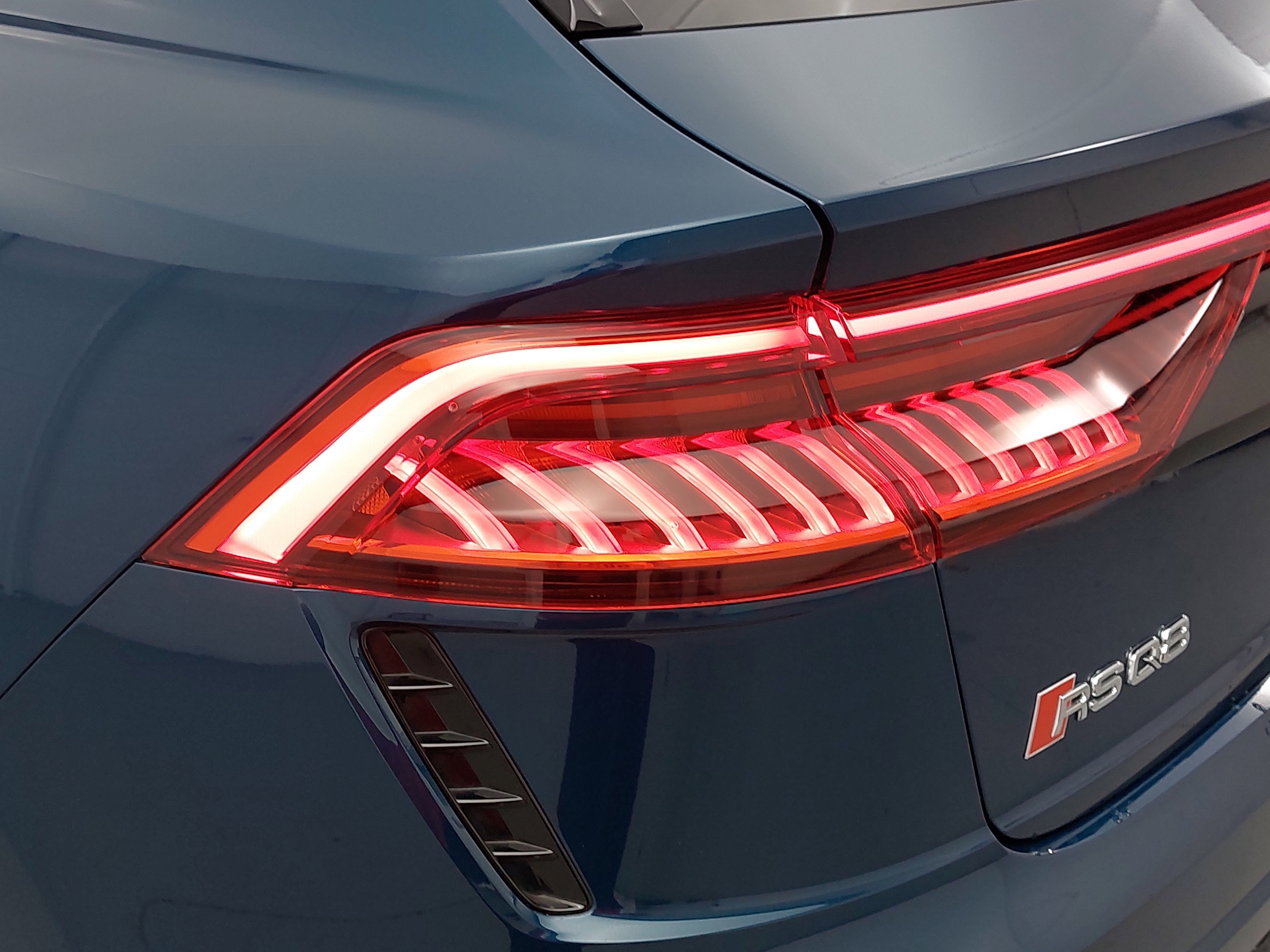 Used 2022 Audi RS Q8 4.0T image 37