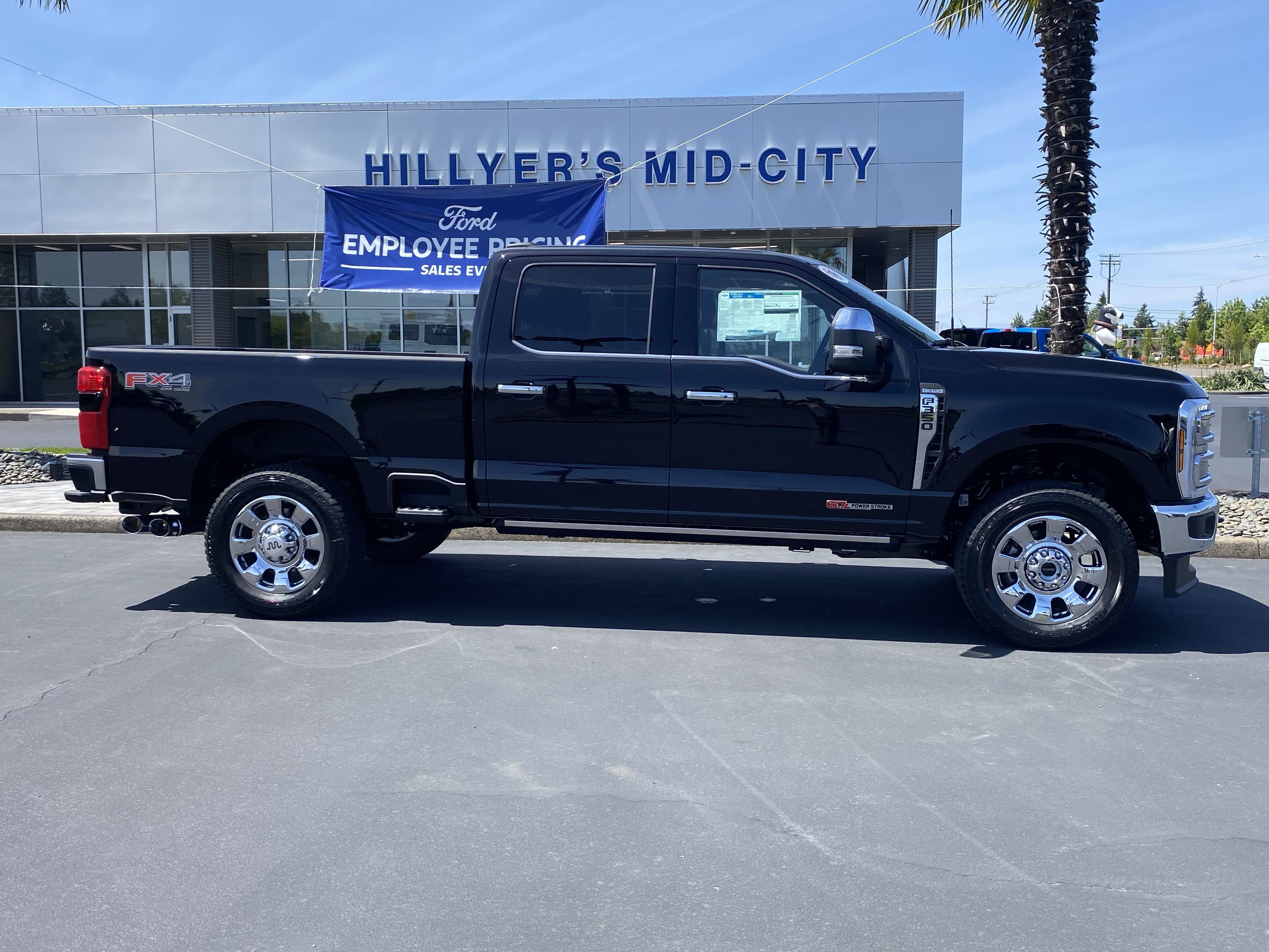 New 2025 Ford F350 King Ranch w/ Chrome Package image 2