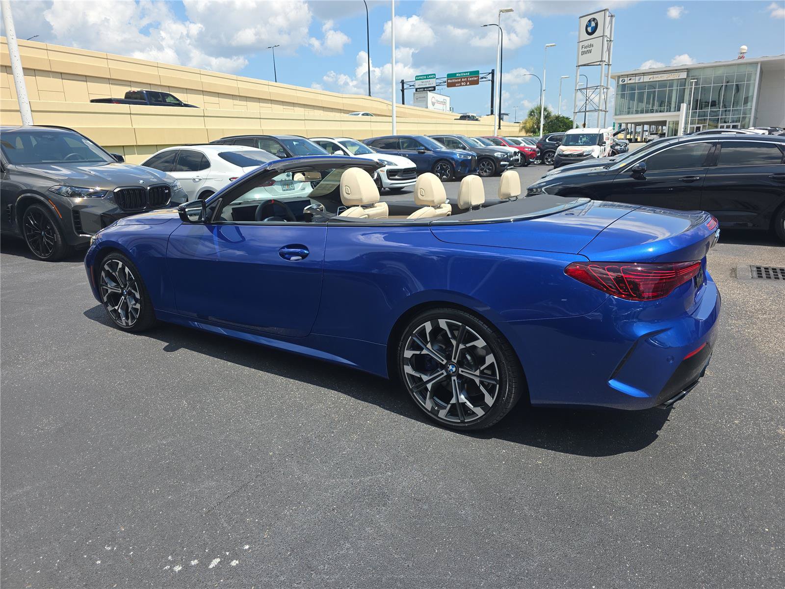 Used 2026 BMW M440i Convertible RWD image 5