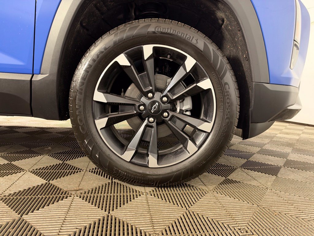 New 2027 Chevrolet Equinox RS w/ Convenience Package III FWD image 30