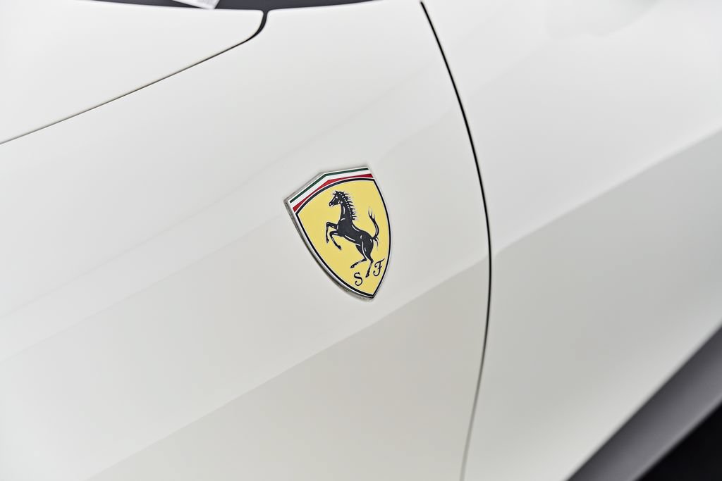Used 2022 Ferrari Roma RWD image 22