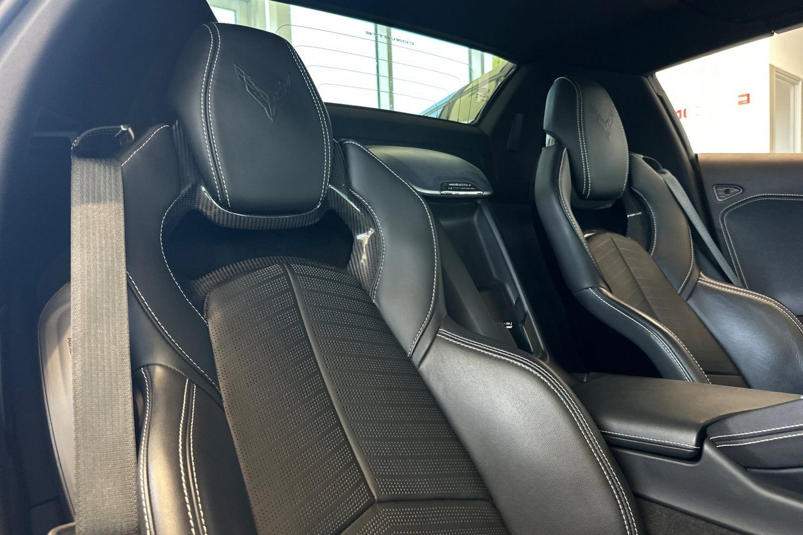 Used 2024 Chevrolet Corvette Stingray Preferred Conv w/ Stealth Interior Trim Package RWD image 15