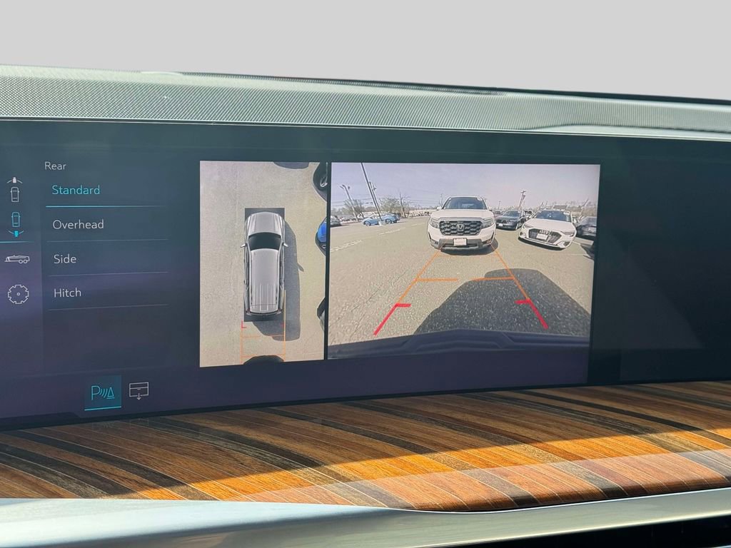 Used 2025 Cadillac Escalade Sport Platinum w/ LPO, Floor Liner Package AWD/4WD image 29