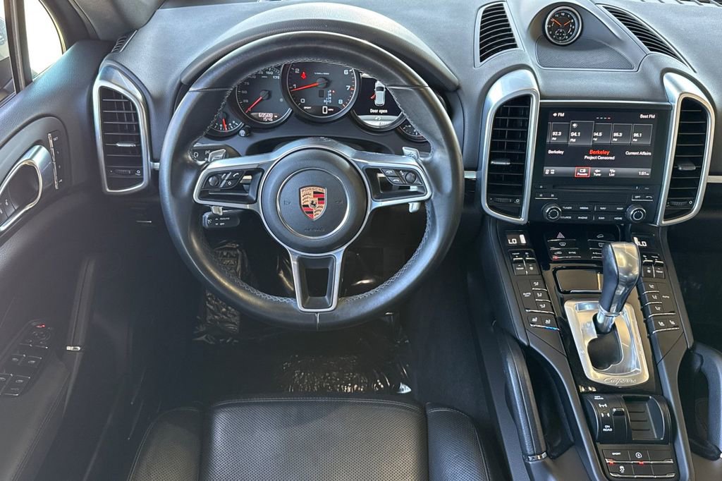 Used 2018 Porsche Cayenne Platinum Edition AWD/4WD image 13