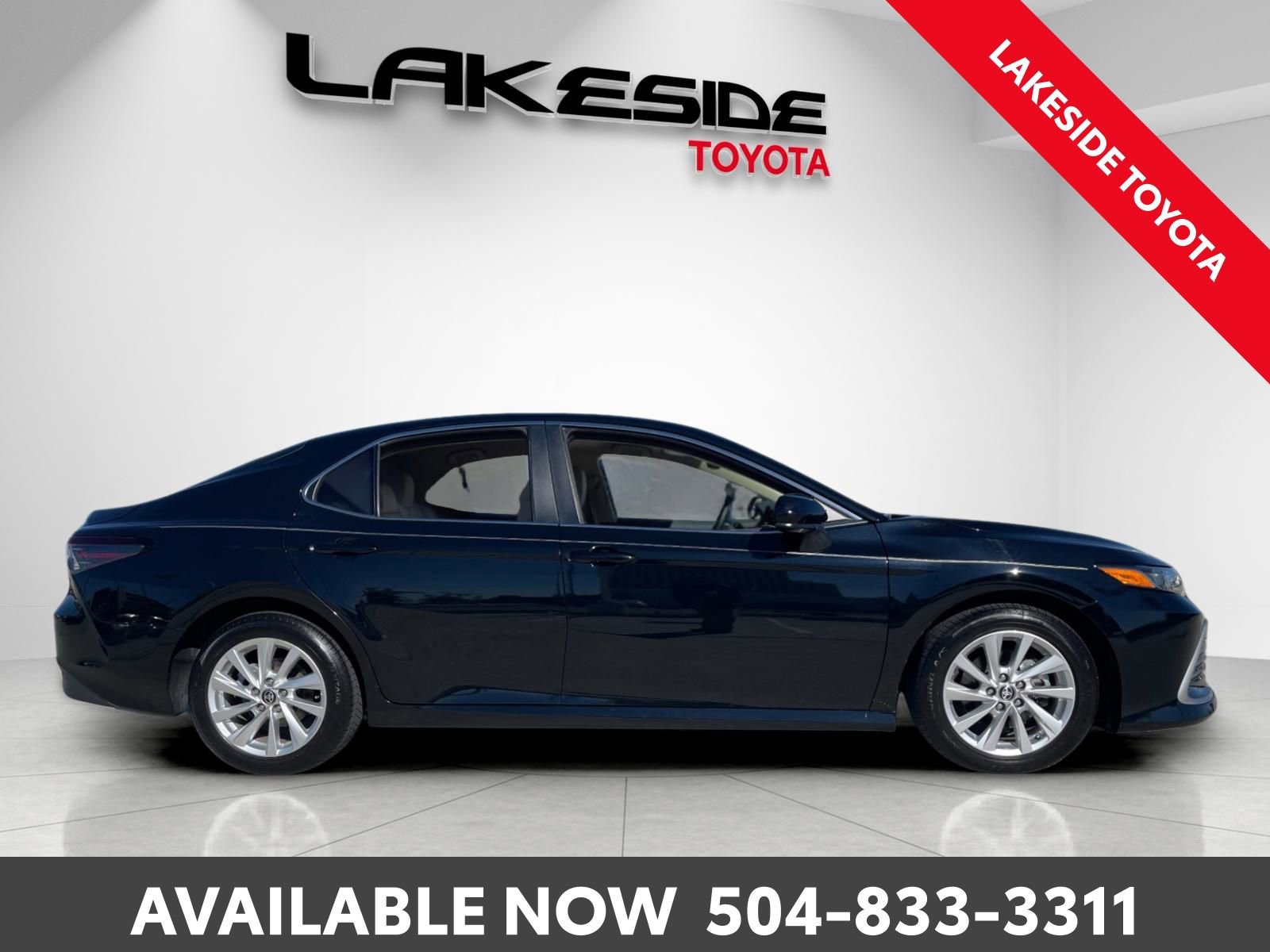 Used 2023 Toyota Camry LE image 7