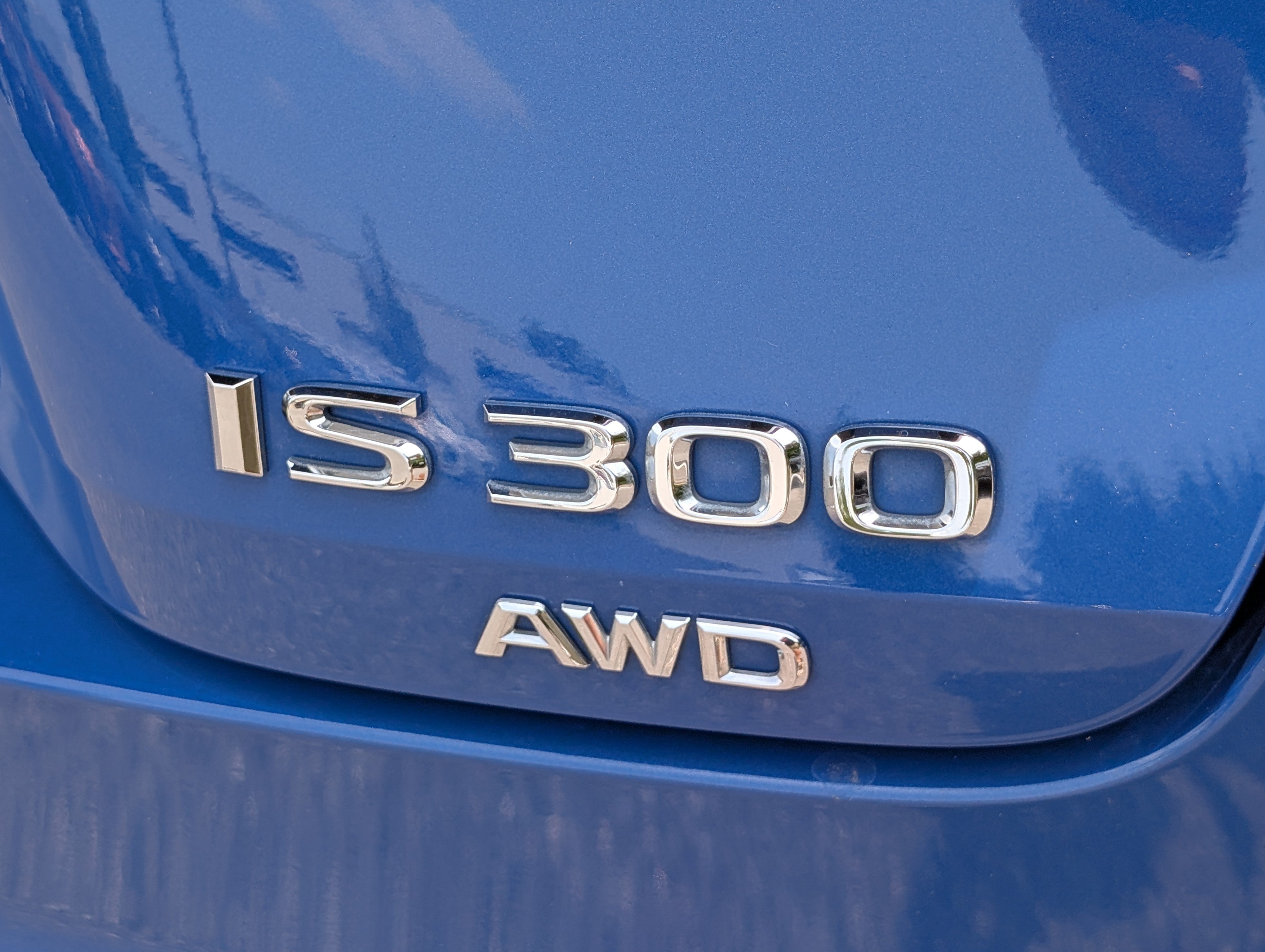 Used 2022 Lexus IS 300 AWD w/ Premium Package image 9