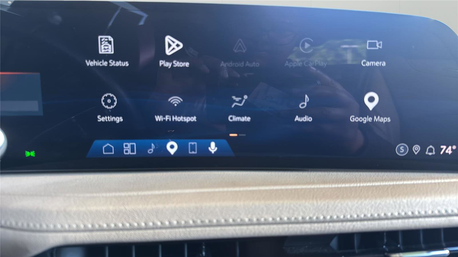 Used 2025 Cadillac XT4 Premium Luxury FWD image 16