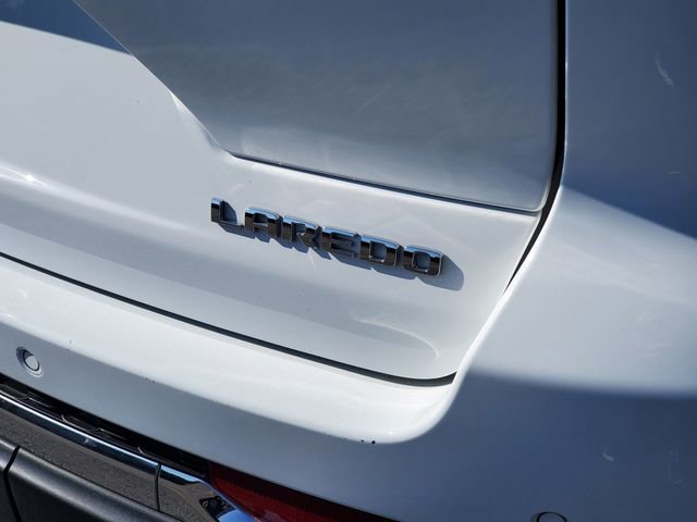 Used 2023 Jeep Grand Cherokee Laredo image 30