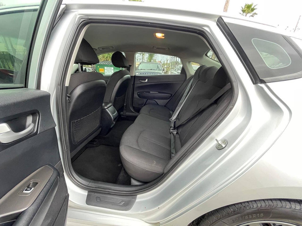 Used 2019 Kia Optima LX FWD image 10
