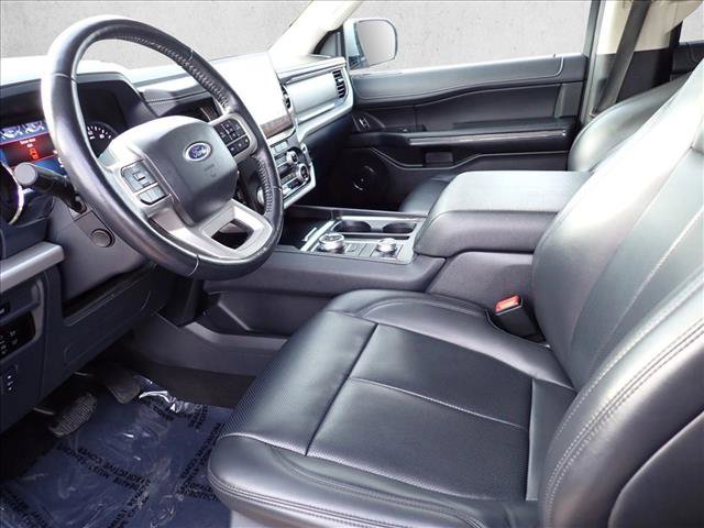 Used 2023 Ford Expedition XLT image 13