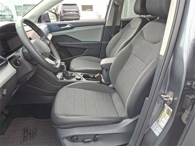 Used 2022 Volkswagen Taos SE image 13