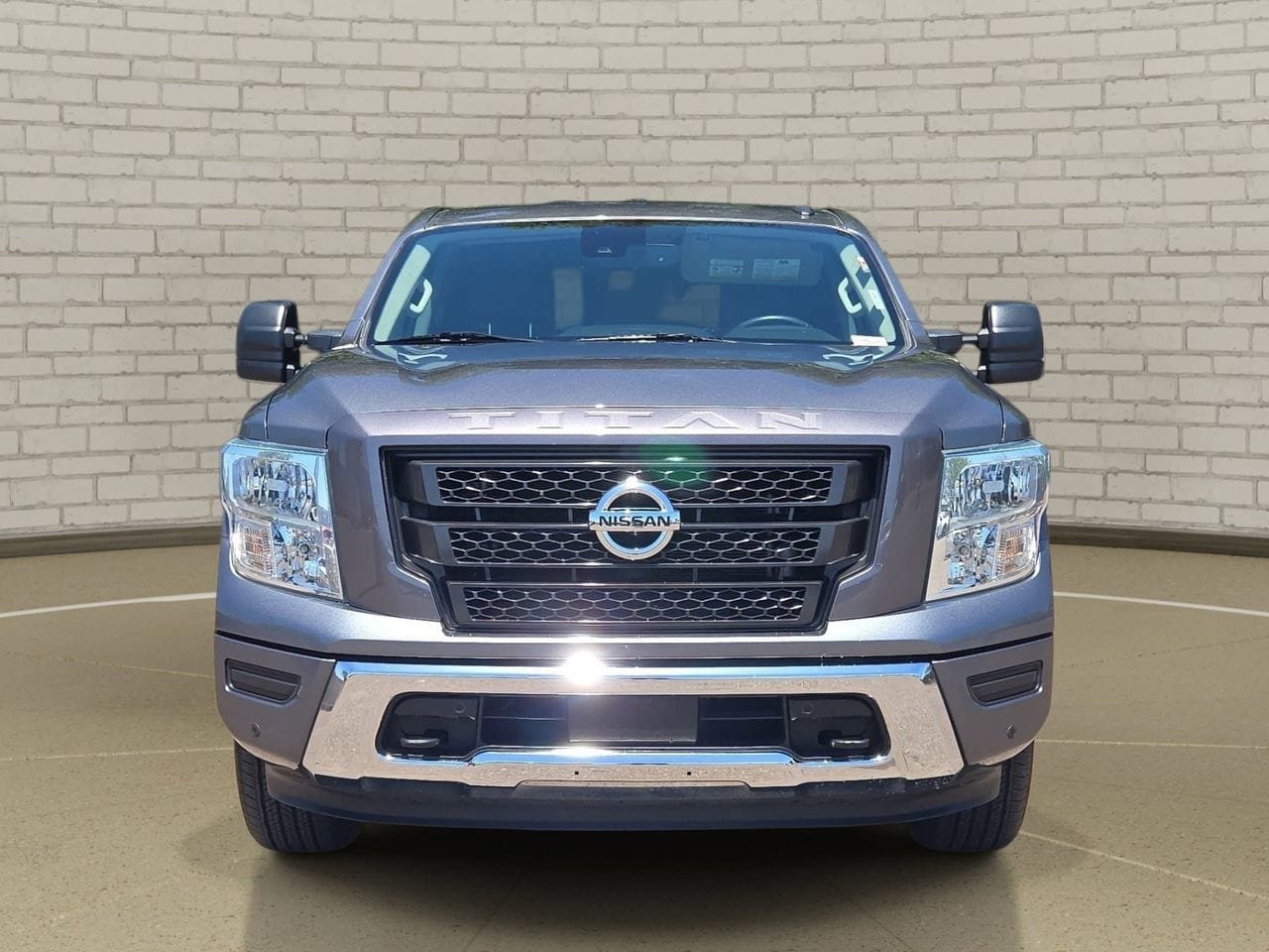 Certified 2021 Nissan Titan SV w/ SV Convenience Package AWD/4WD image 2