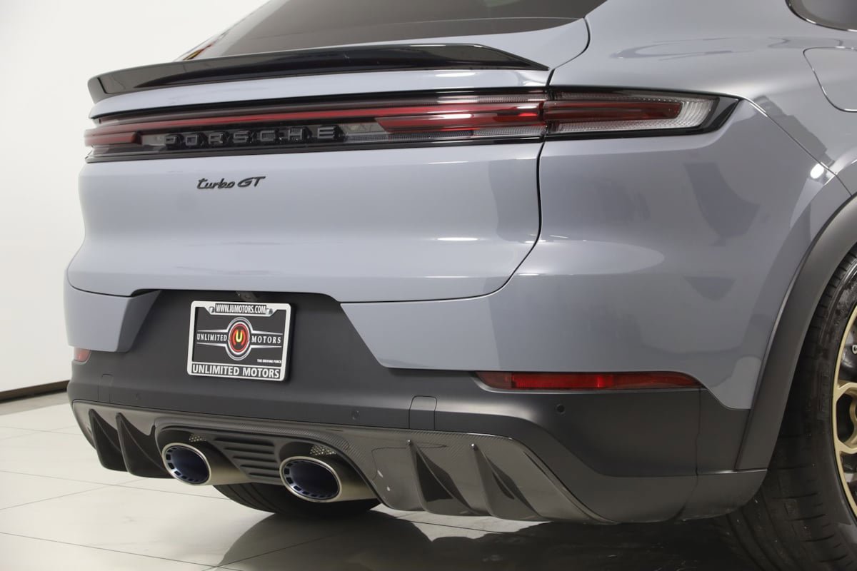 Used 2024 Porsche Cayenne Turbo GT image 63