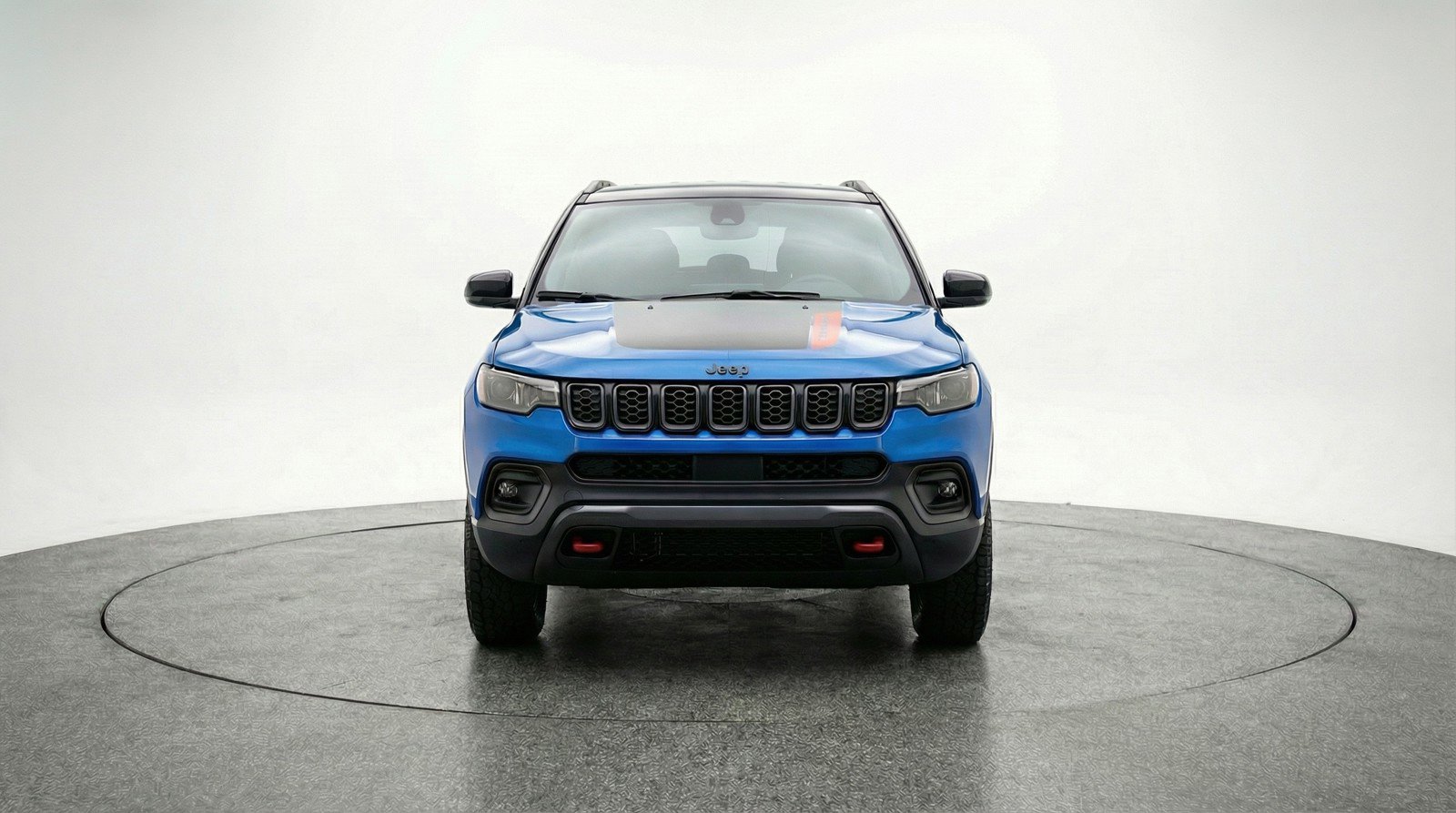 Used 2025 Jeep Compass Trailhawk AWD/4WD image 2