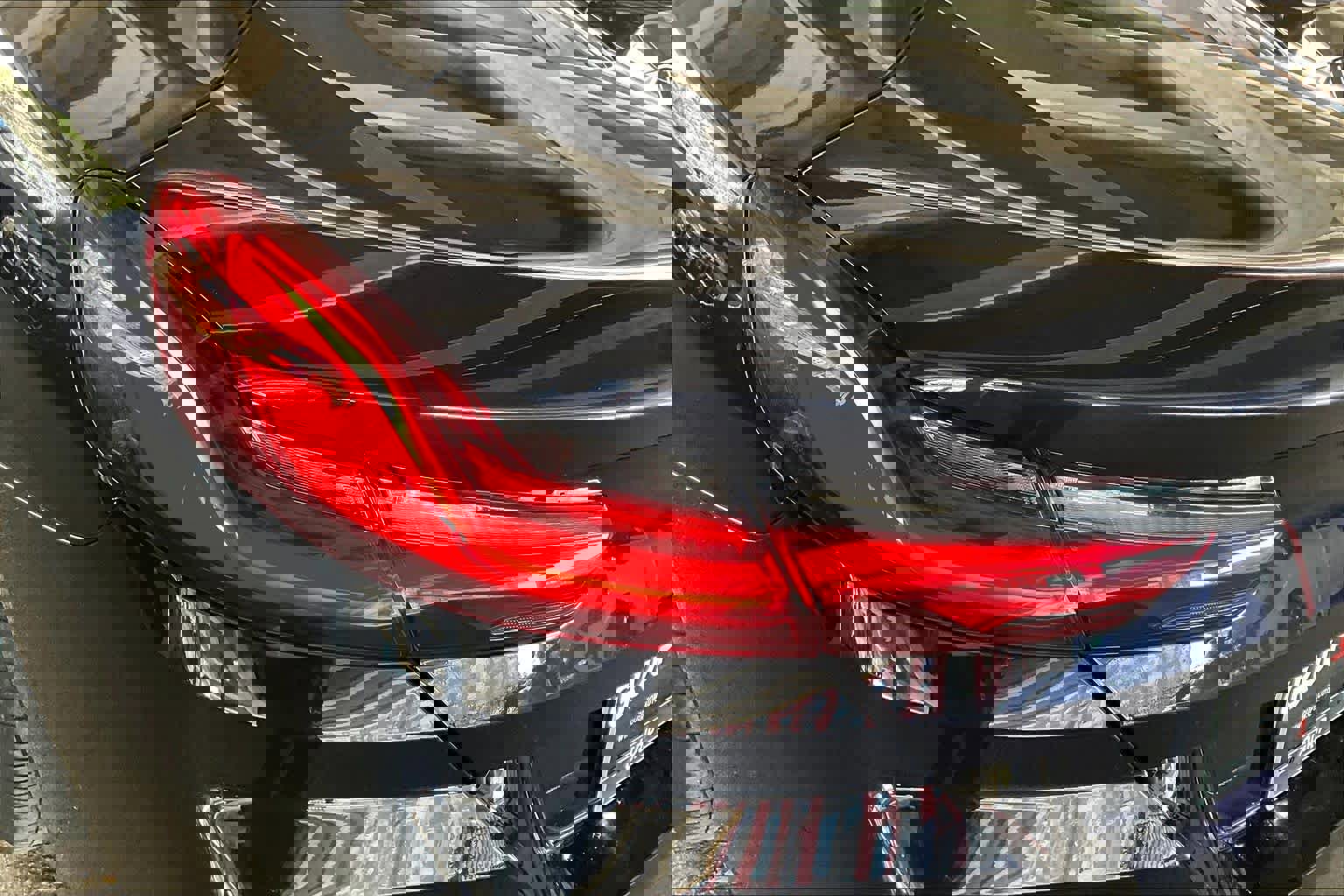 Used 2020 BMW 840i Coupe w/ M Sport Package image 28