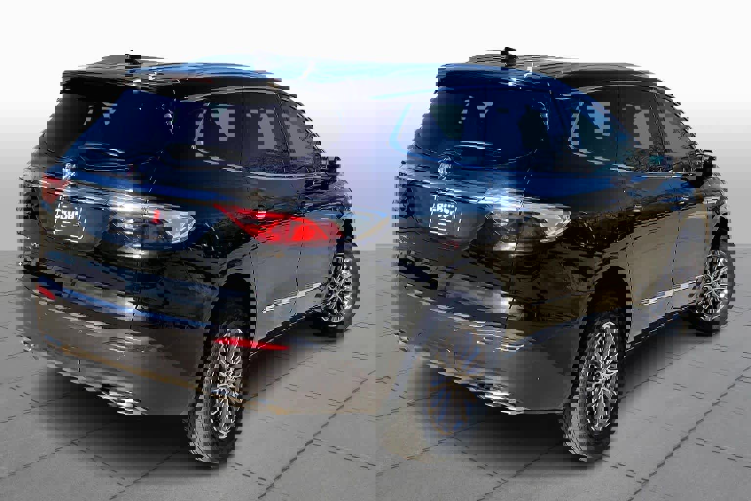 Used 2024 Buick Enclave Premium image 24