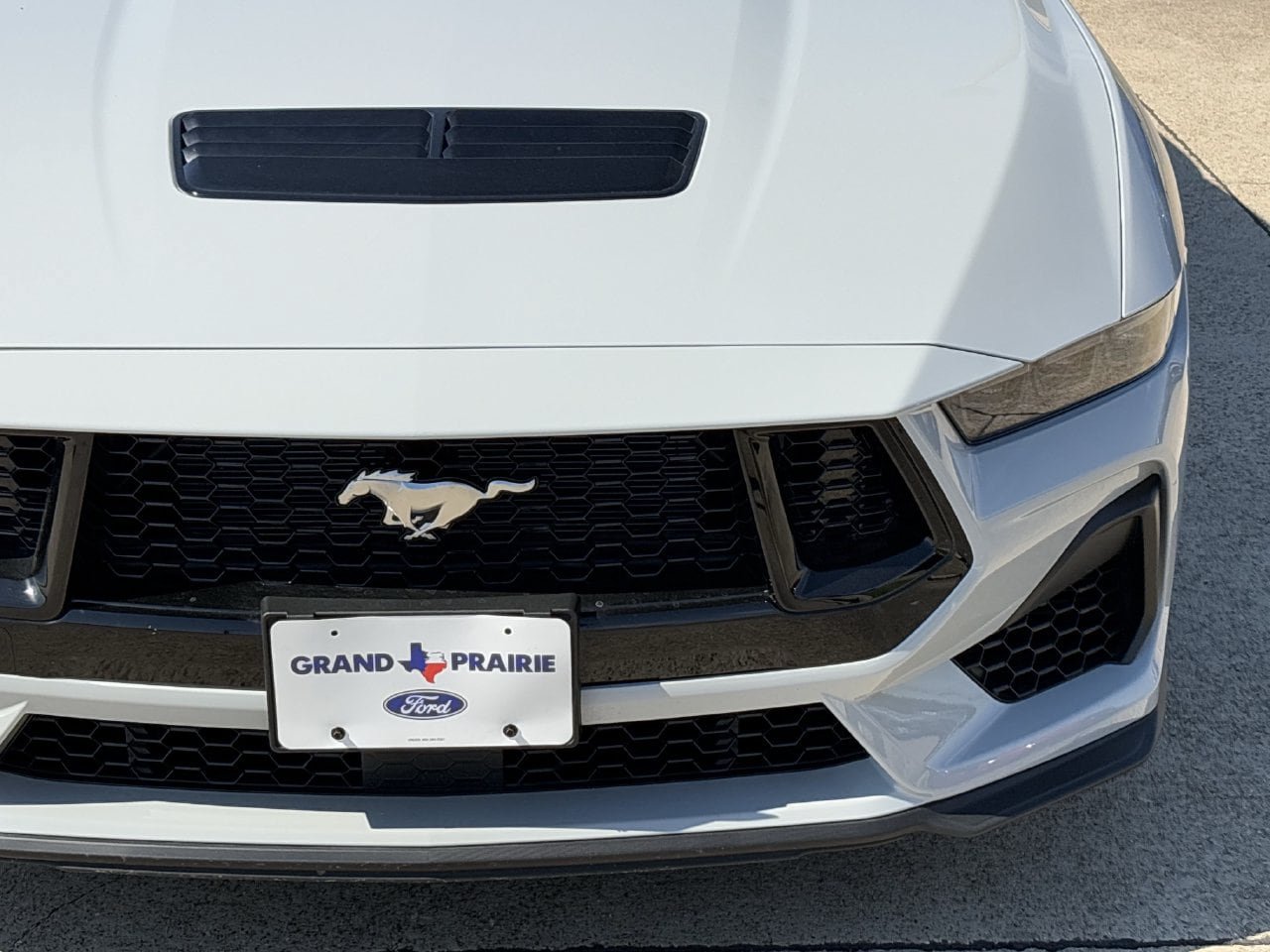 New 2026 Ford Mustang GT w/ GT Performance Package RWD image 9