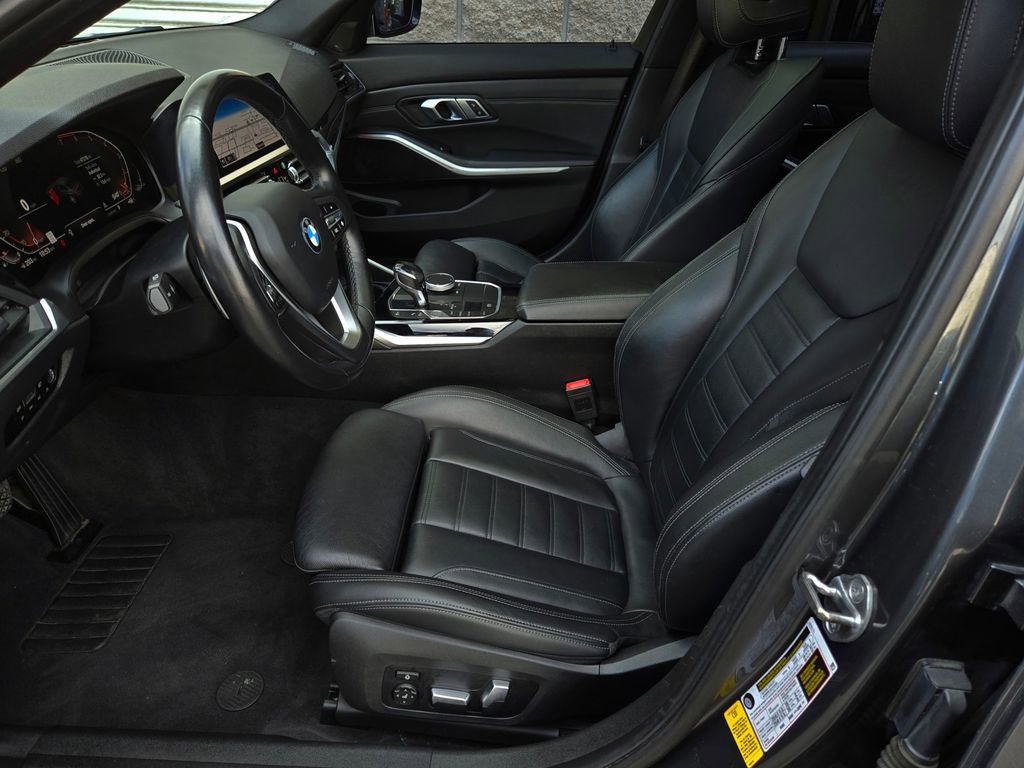 Used 2019 BMW 330i Sedan w/ Convenience Package image 17