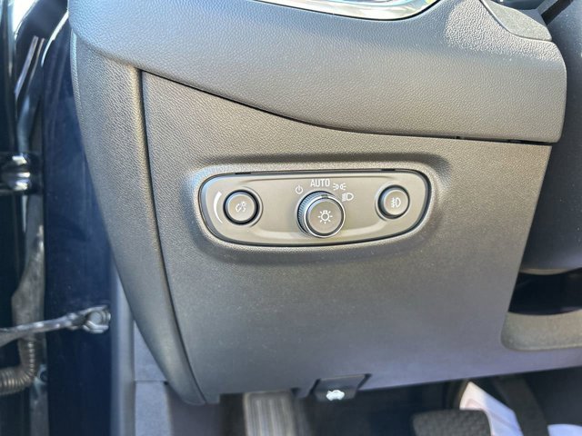 Used 2020 Chevrolet Equinox Premier image 24