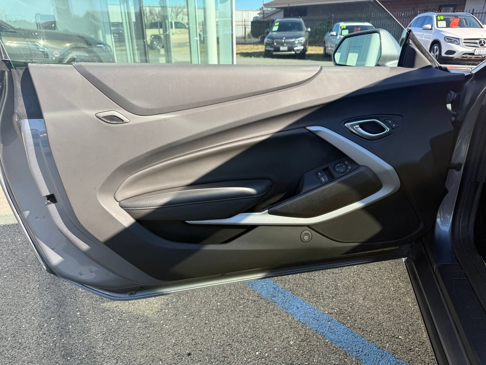 Used 2019 Chevrolet Camaro SS RWD image 11