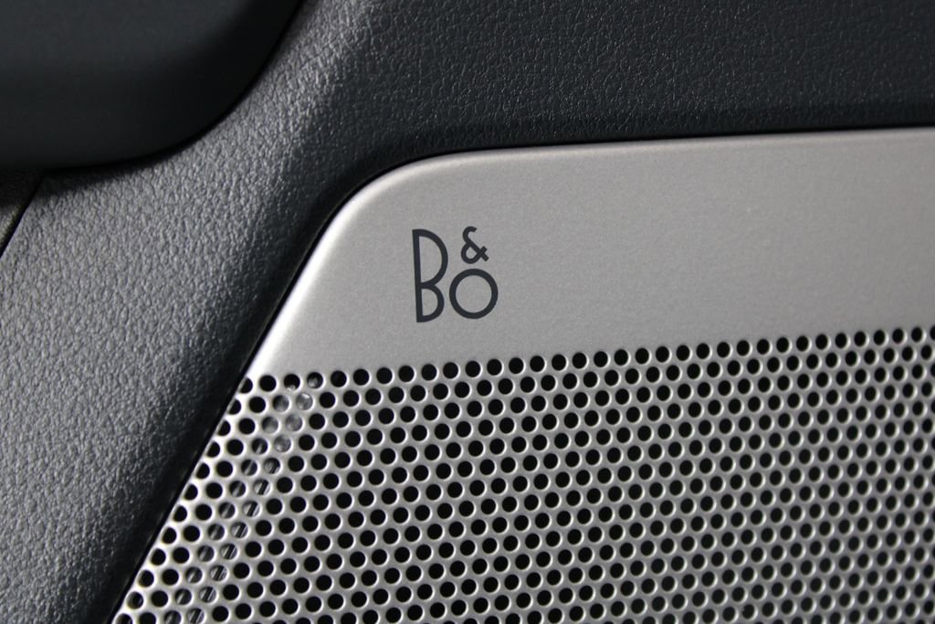 Used 2023 Ford F150 Lariat w/ FX4 Off-Road Package image 15