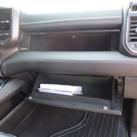 Used 2022 RAM 2500 Limited image 38