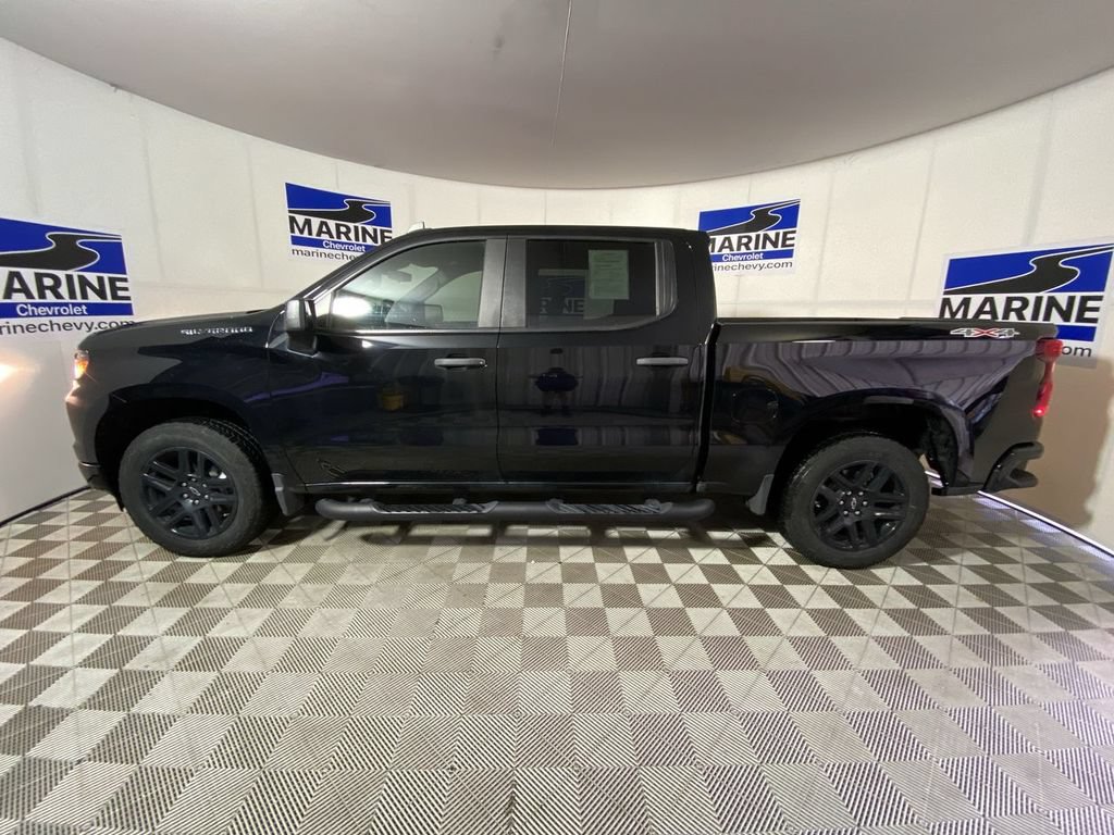 Used 2023 Chevrolet Silverado 1500 Custom AWD/4WD image 13