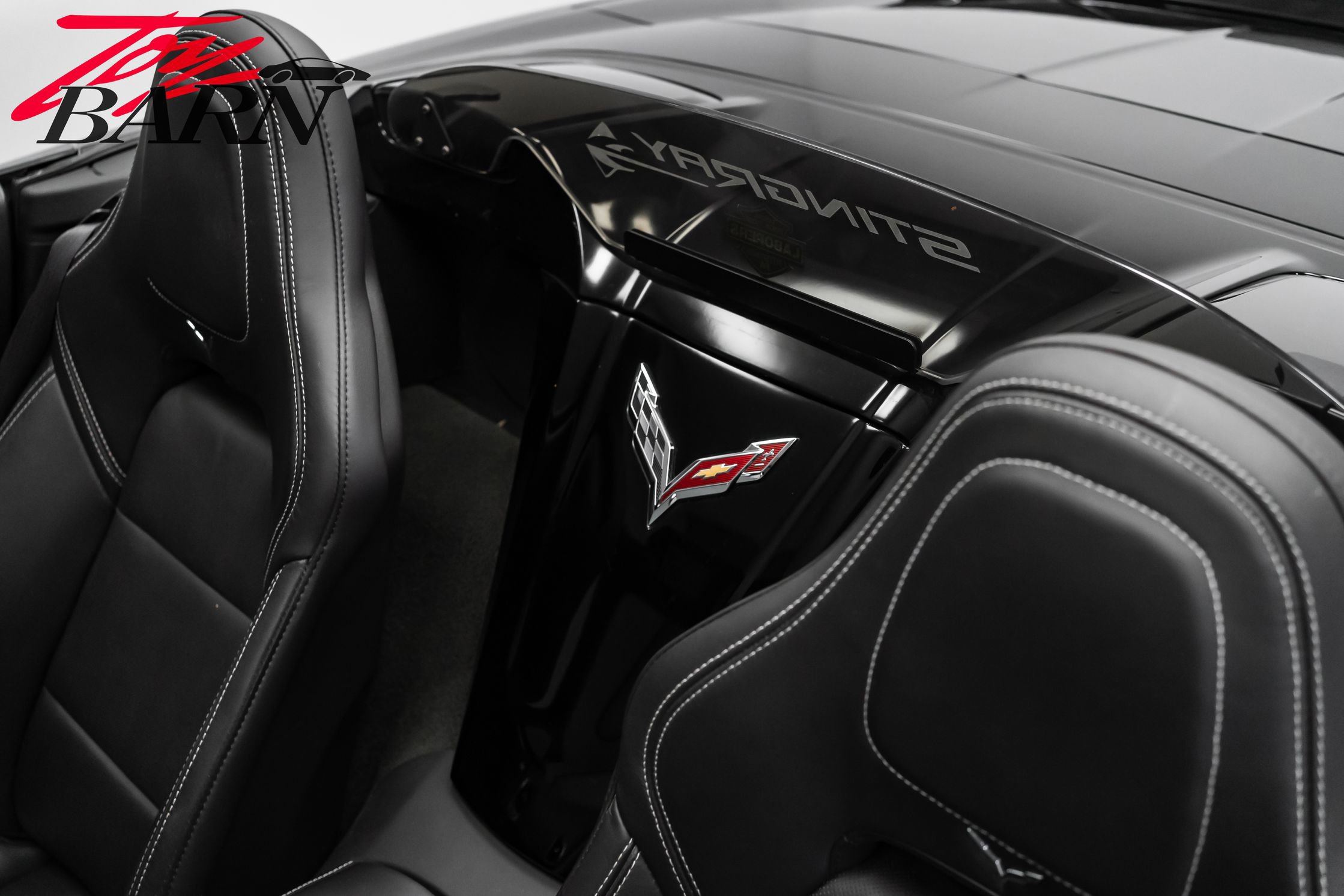 Used 2015 Chevrolet Corvette Stingray Convertible w/ 2LT Preferred Equipment Group RWD image 32
