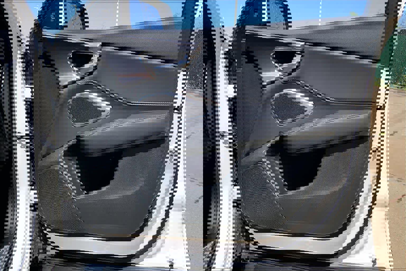 Used 2025 Acura RDX SH-AWD image 22