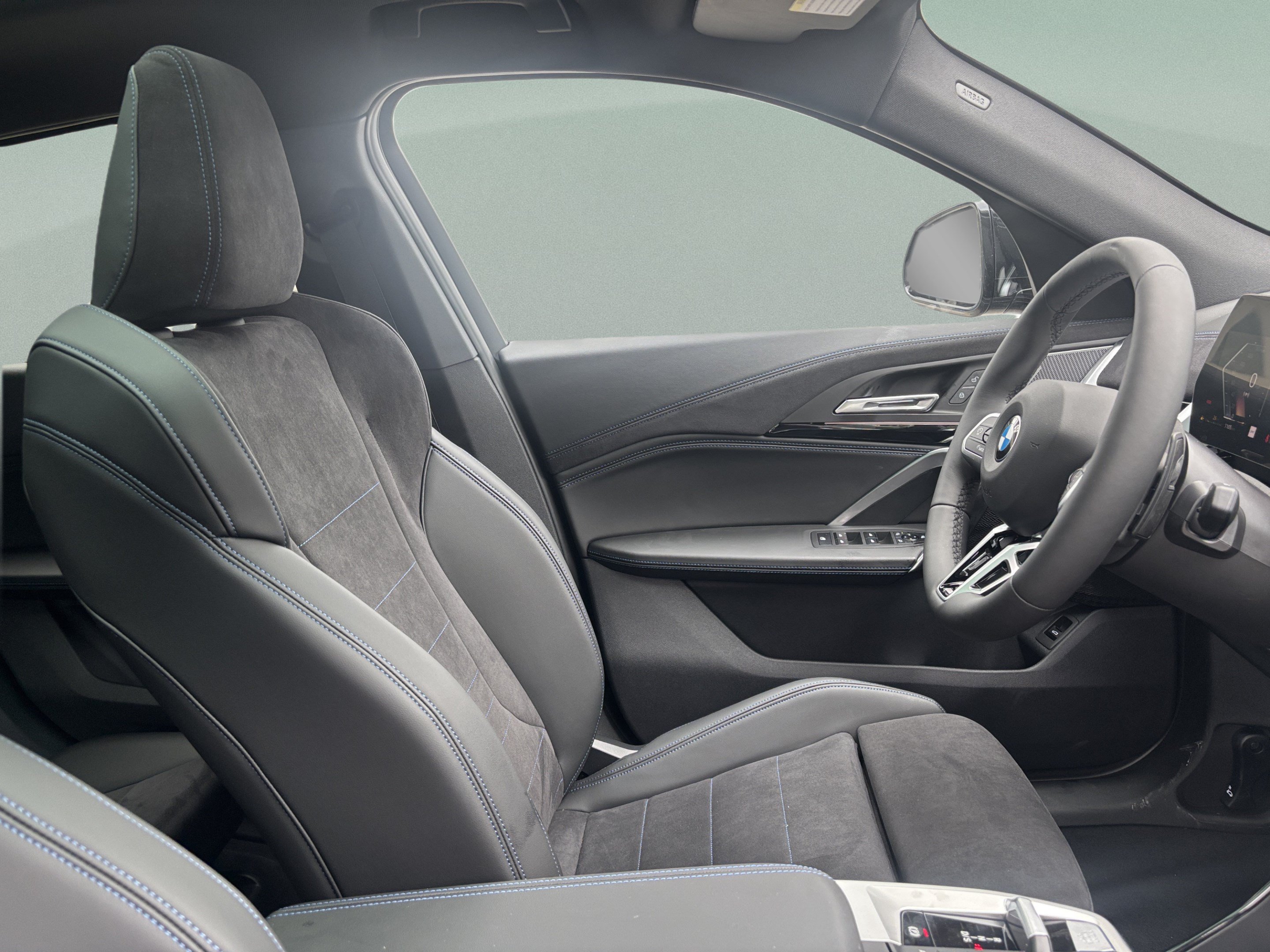 New 2027 BMW X2 xDrive28i AWD/4WD image 25
