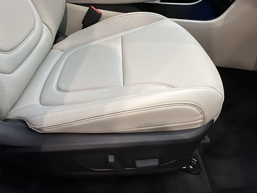 New 2026 Hyundai Tucson Limited AWD/4WD image 18