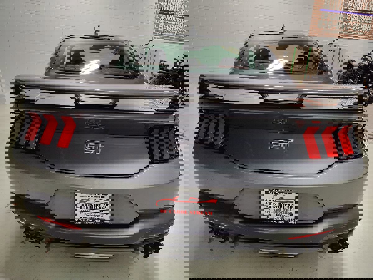 Used 2025 Ford Mustang GT Premium w/ GT Performance Package image 8