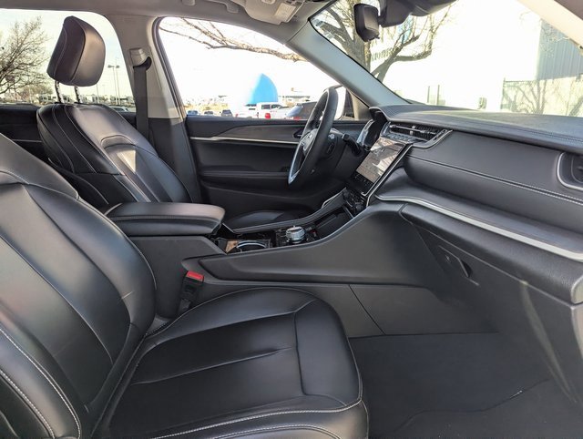 Used 2023 Jeep Grand Cherokee L Limited w/ Trailer Tow Group (B) image 36