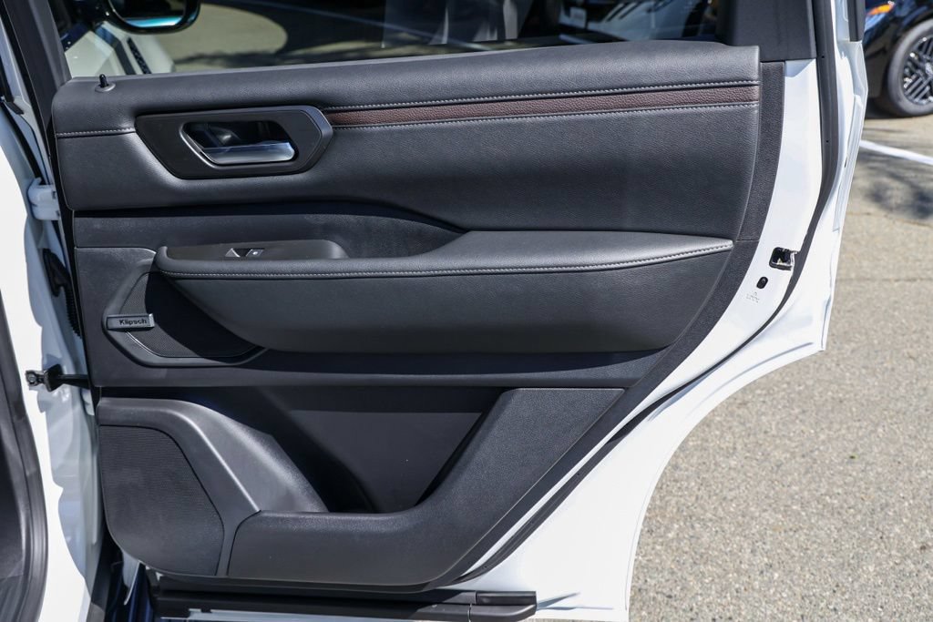 New 2026 Nissan Armada SL RWD image 19