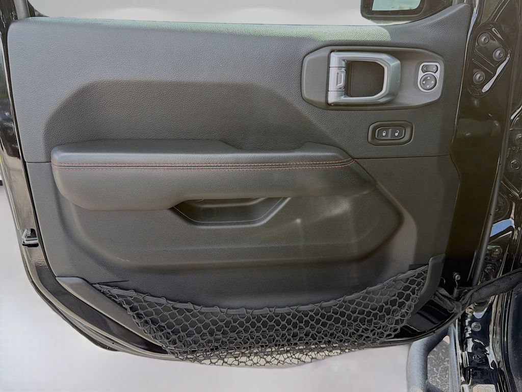 Used 2018 Jeep Wrangler Rubicon AWD/4WD image 18