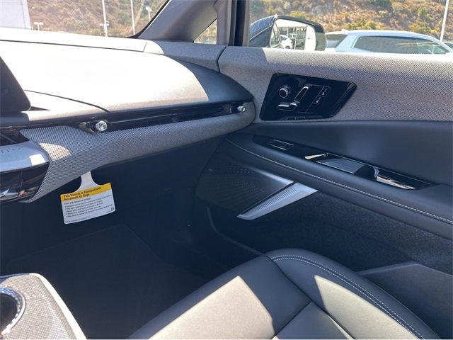 New 2025 Cadillac Optiq Luxury 1 image 14