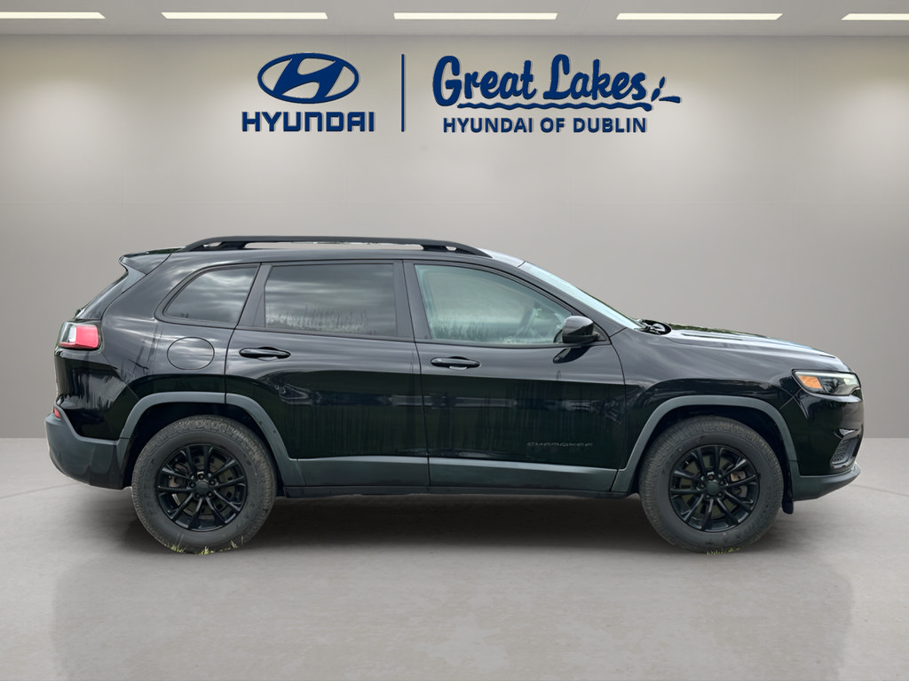 Used 2020 Jeep Cherokee Latitude w/ Cold Weather Group AWD/4WD image 6