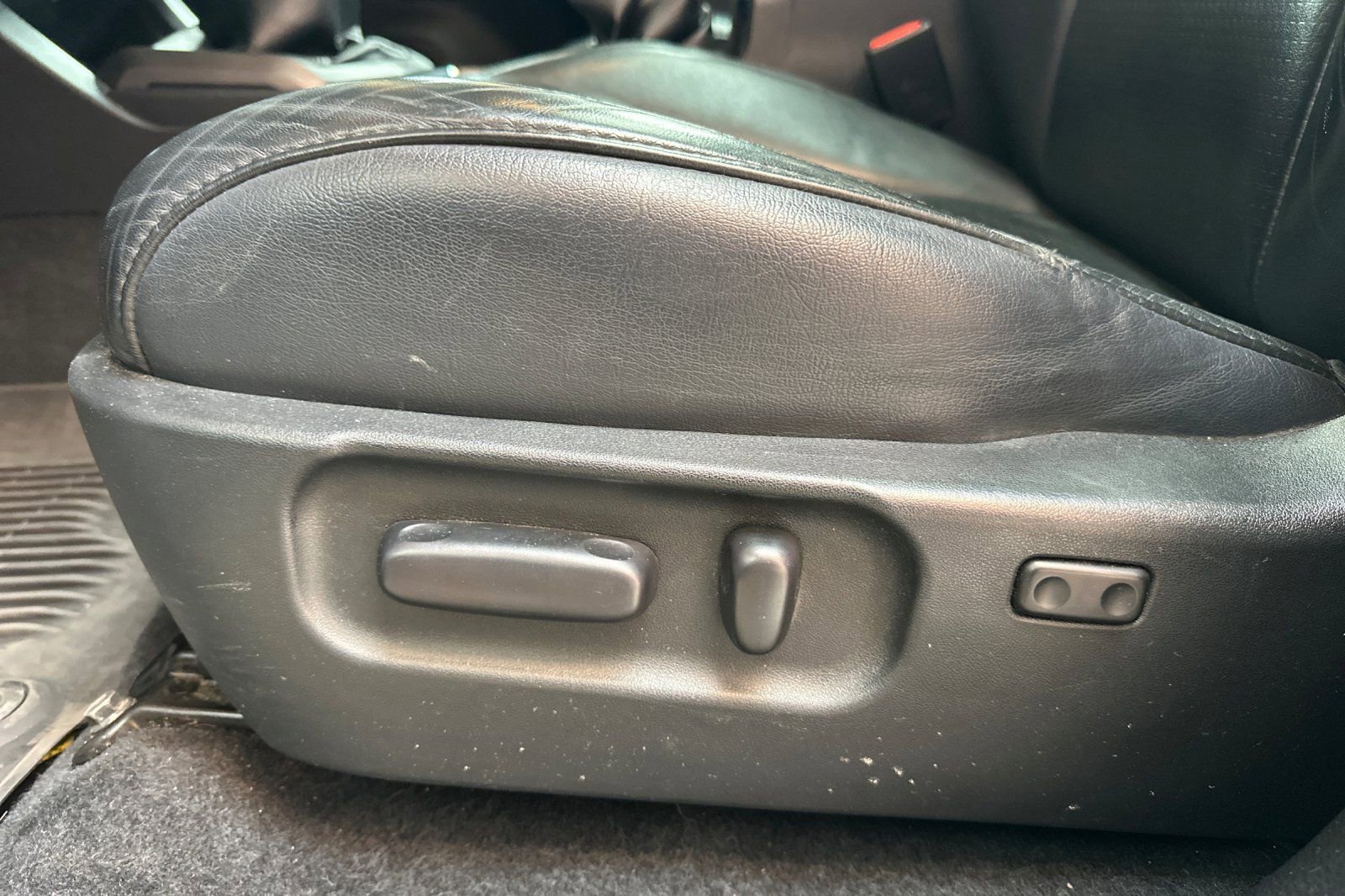 Used 2022 Toyota Tacoma TRD Sport w/ TRD Premium Sport Package image 15